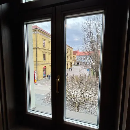 Novy Apartmanovy Dom V Srdci Presova 3*