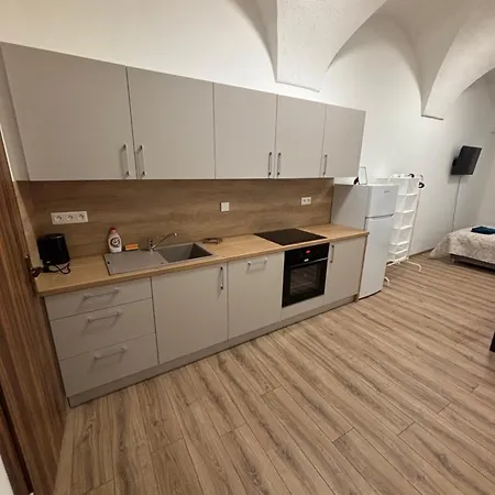 Aparthotel Novy Apartmanovy Dom V Srdci Presova 3*