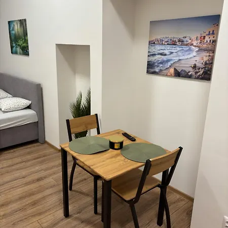 Novy Apartmanovy Dom V Srdci Presova Aparthotel Prešov
