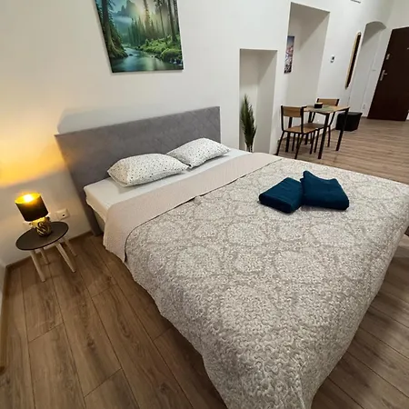 Novy Apartmanovy Dom V Srdci Presova Aparthotel