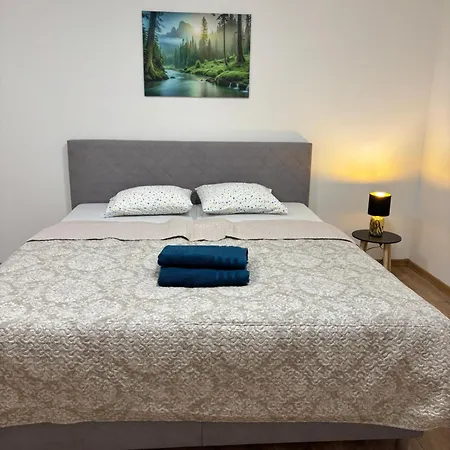 Aparthotel Novy Apartmanovy Dom V Srdci Presova 3*