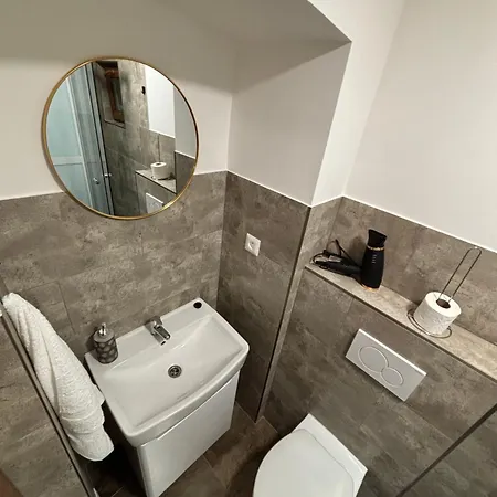 Apartahotel Nový Apartmánový Dom V Srdci Prešova